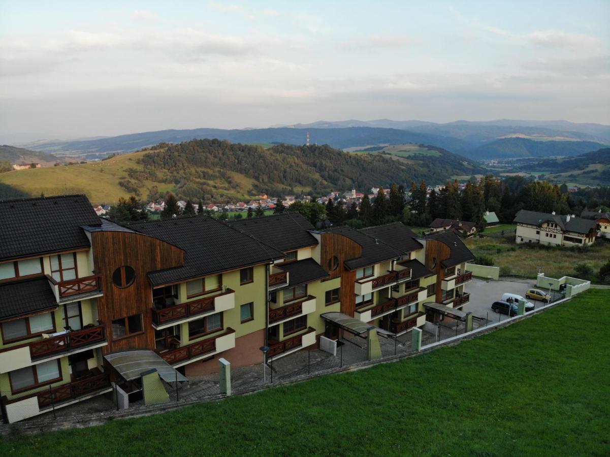 Mountain Village Apartment Pinewood *** Vysne Ruzbachy Bagian luar foto